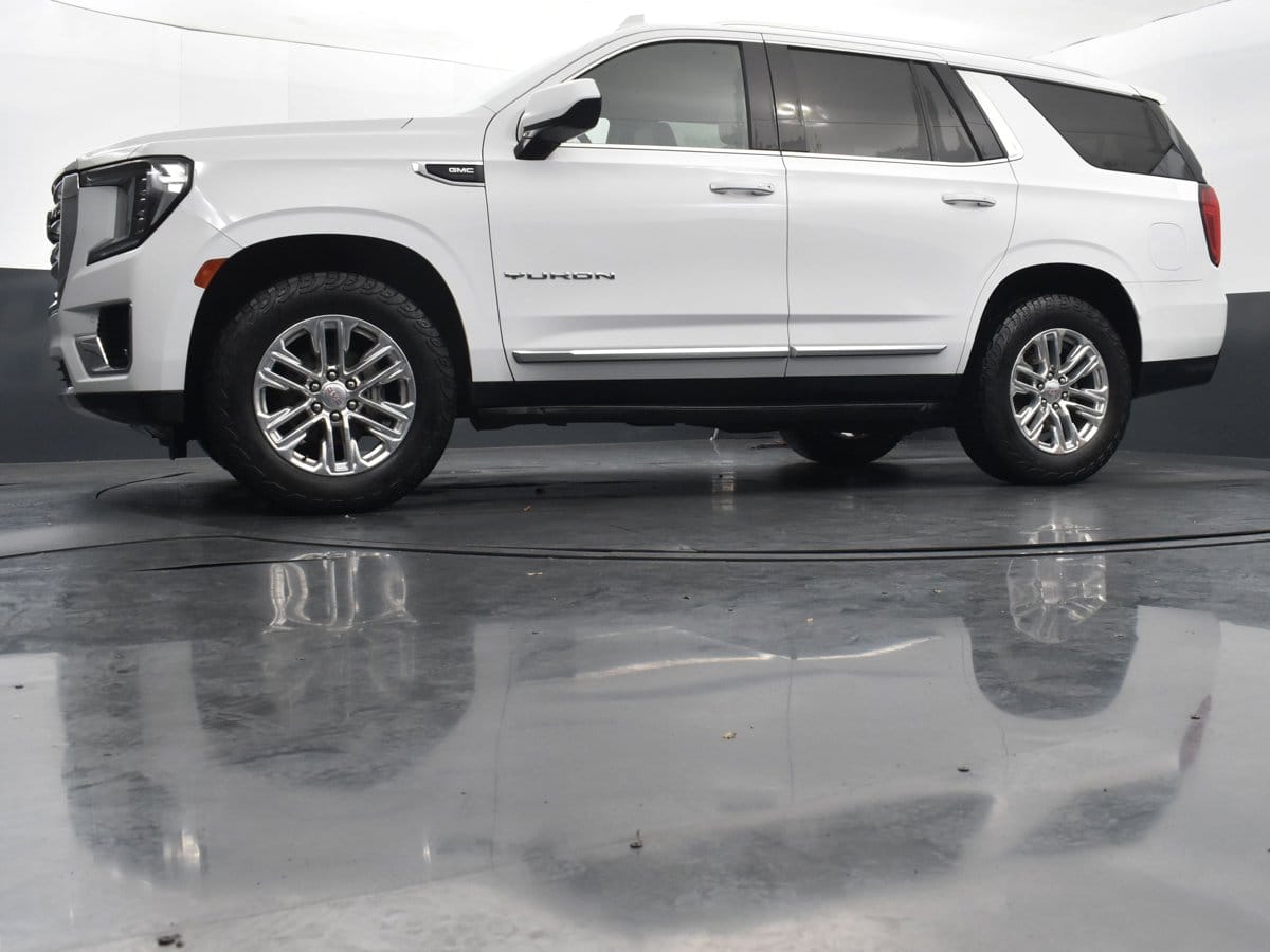 2023 GMC Yukon SLT - Photo 38