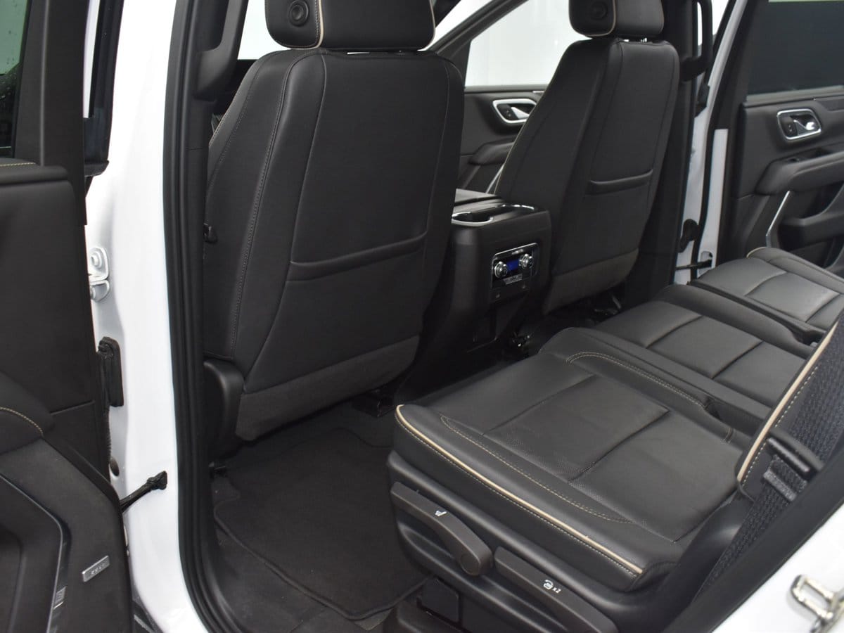 2023 GMC Yukon SLT - Photo 14