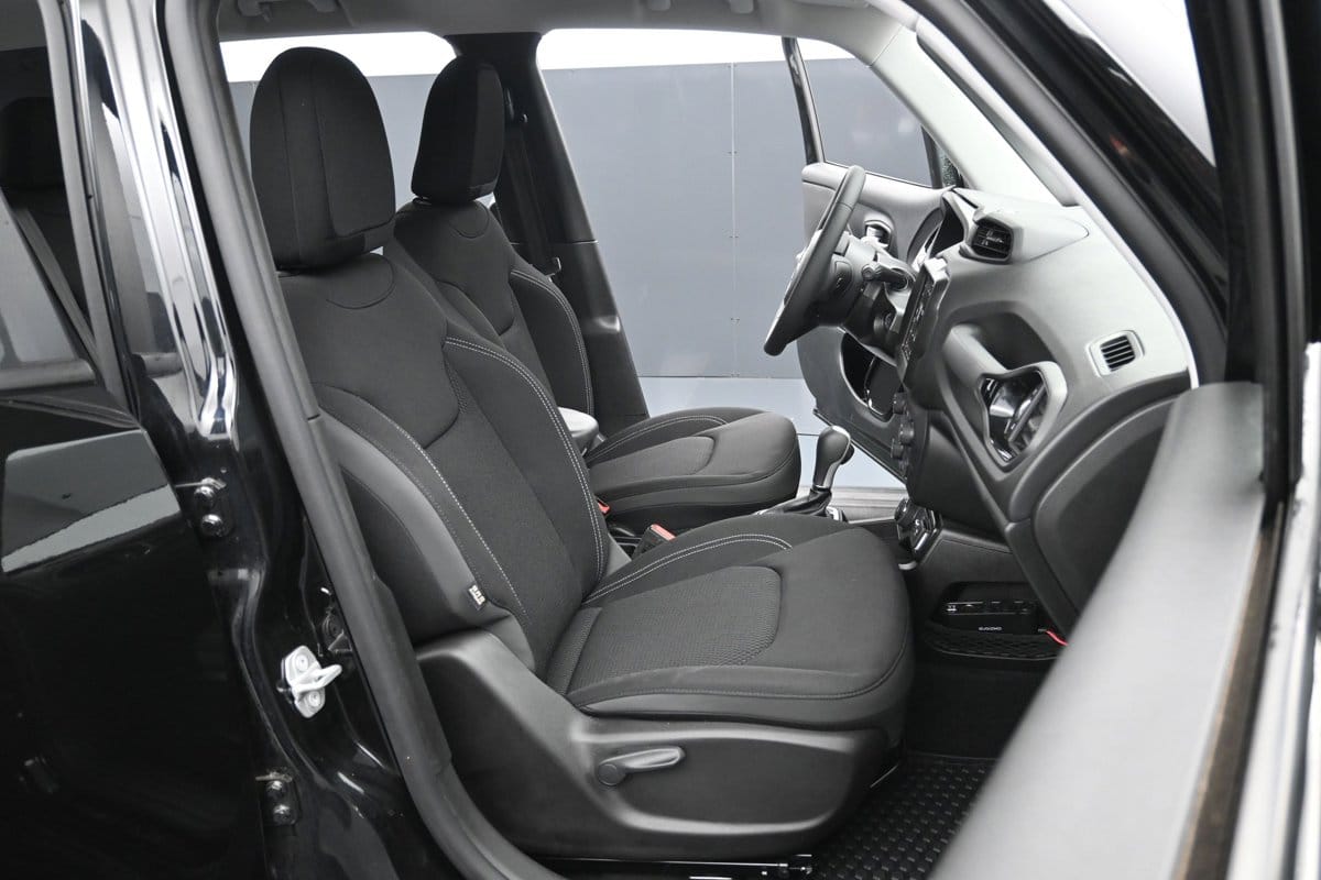 2023 Jeep Renegade Altitude - Photo 26