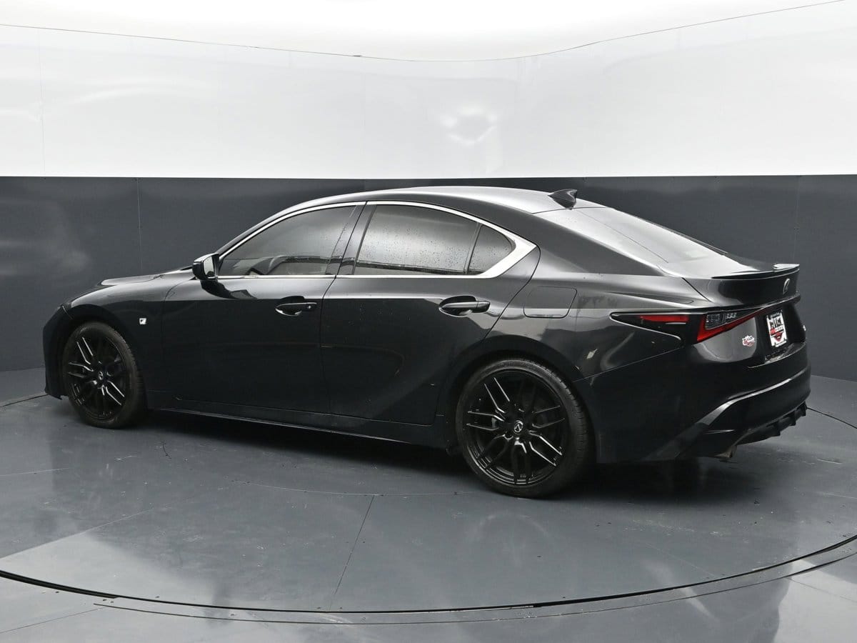 2023 Lexus IS 350 F SPORT - Photo 3
