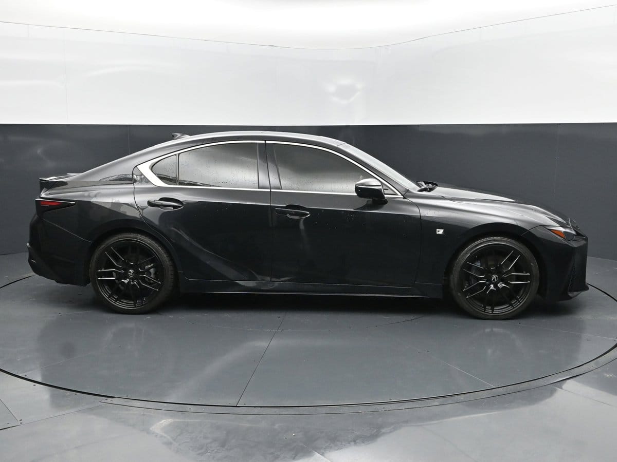 2023 Lexus IS 350 F SPORT - Photo 6