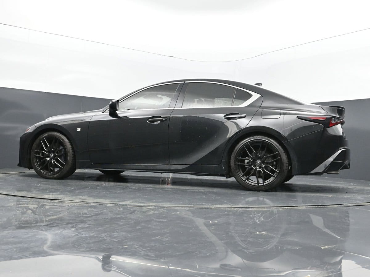 2023 Lexus IS 350 F SPORT - Photo 39