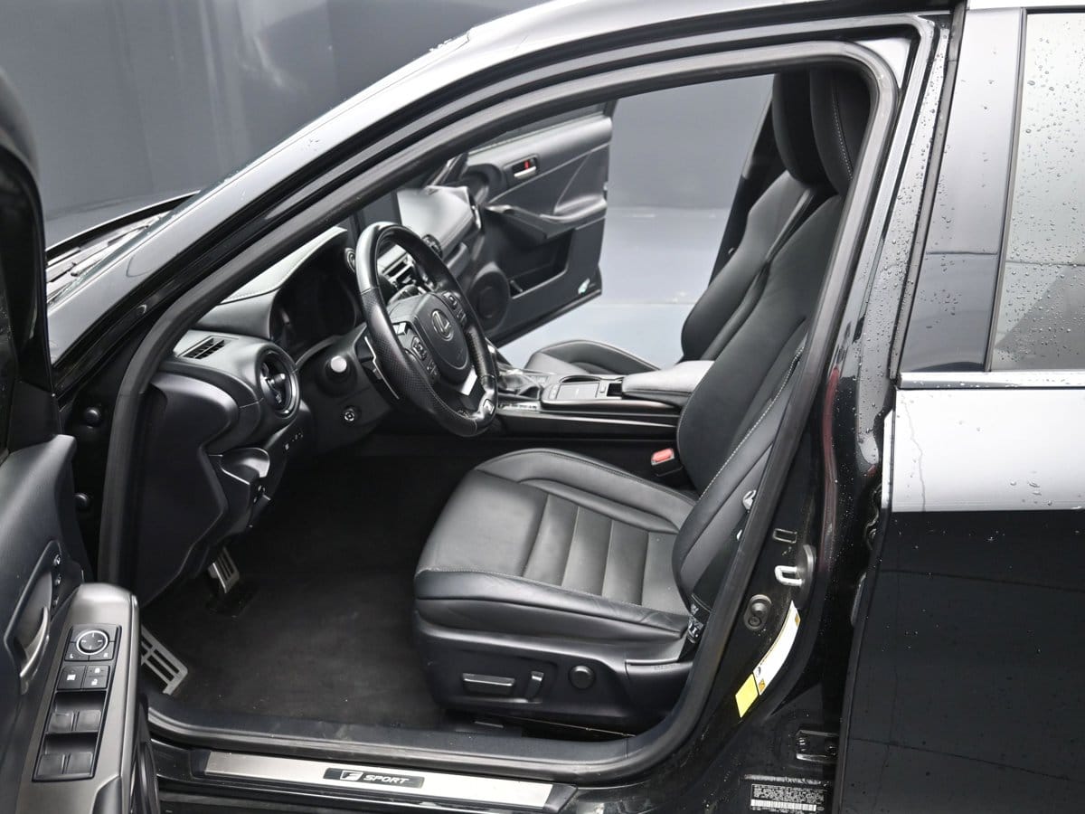 2023 Lexus IS 350 F SPORT - Photo 13