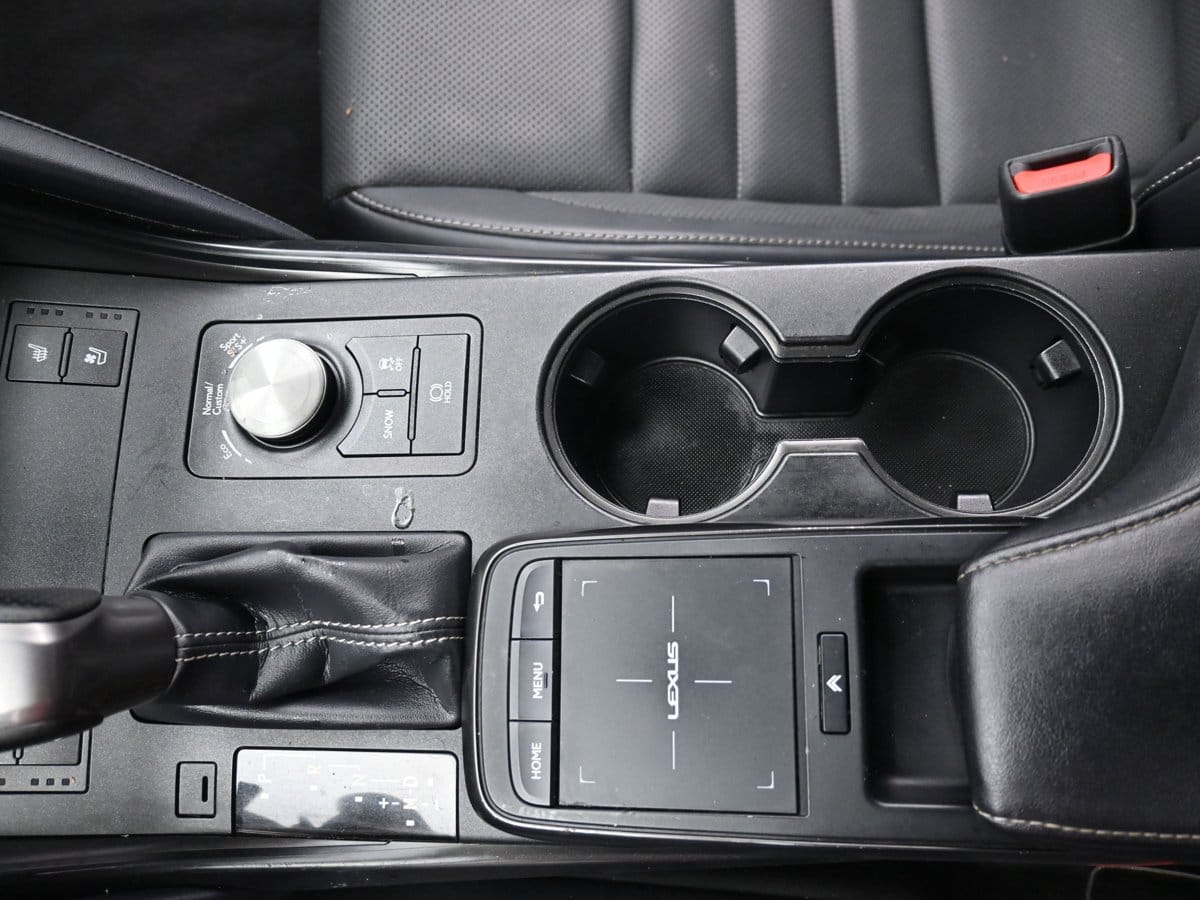 2023 Lexus IS 350 F SPORT - Photo 19