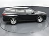 34 thumbnail image of  2023 Toyota Highlander L