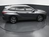 34 thumbnail image of  2023 Toyota Highlander XLE
