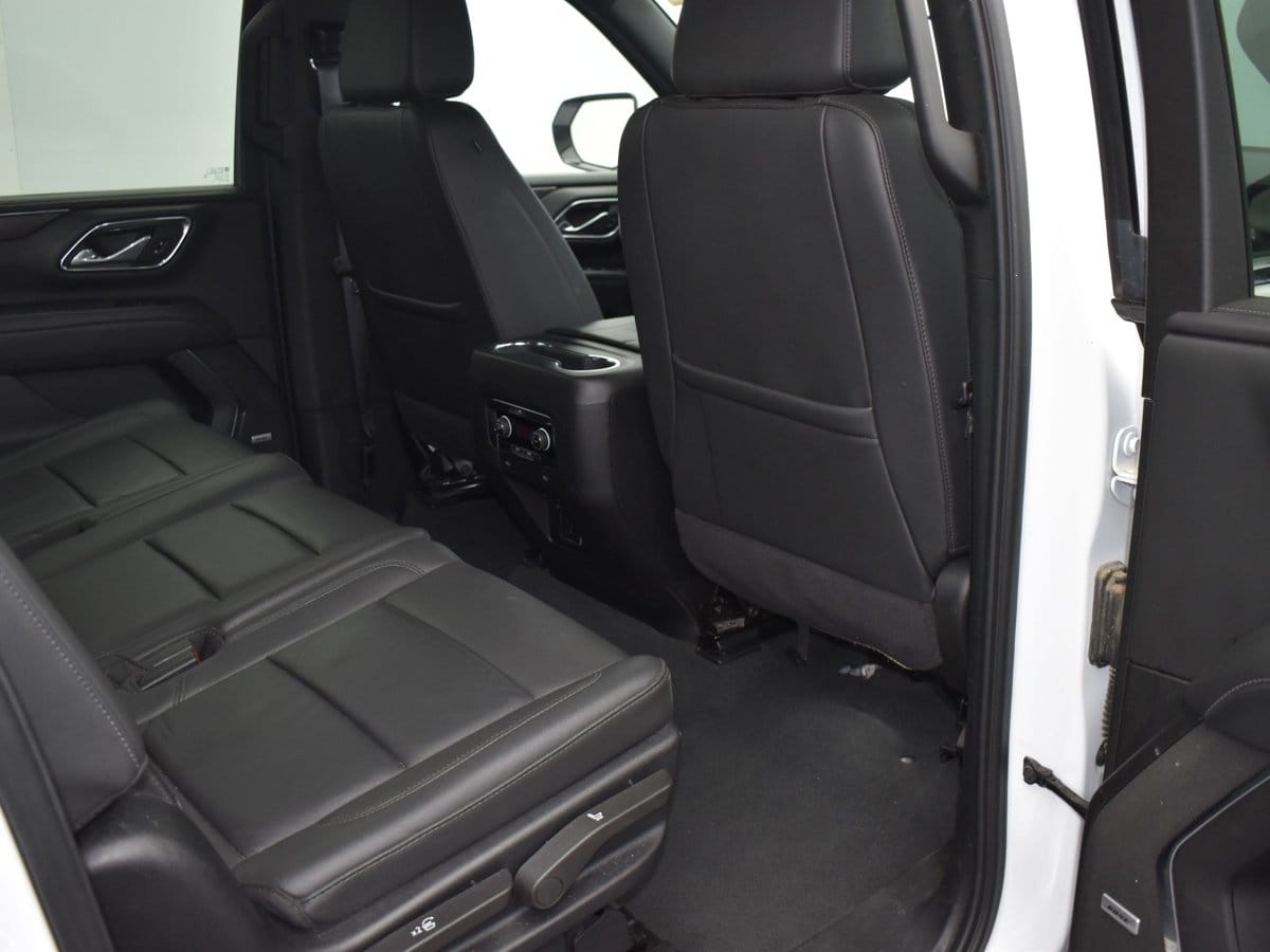 2024 Chevrolet Suburban LT - Photo 11