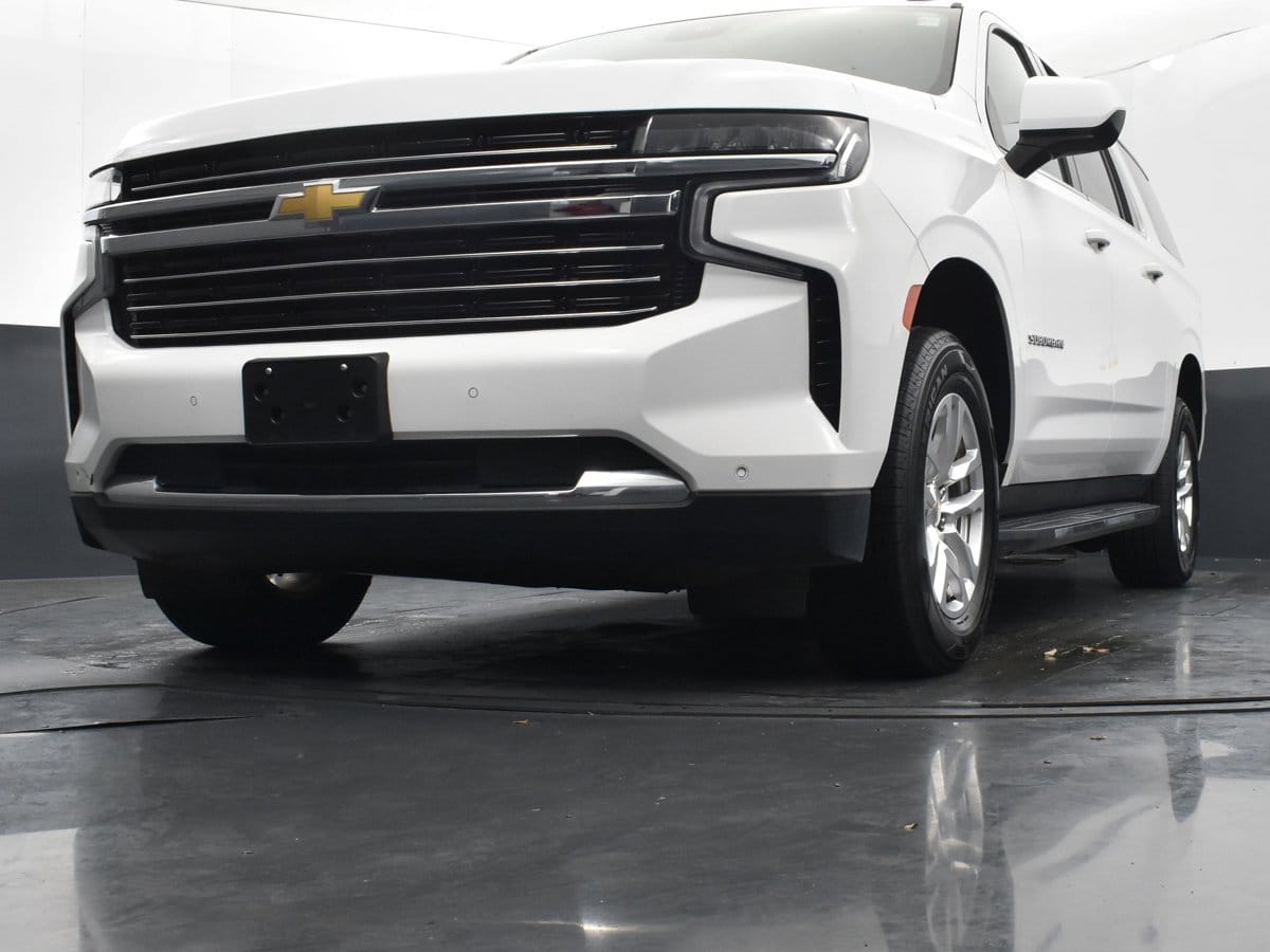 2024 Chevrolet Suburban LT - Photo 35