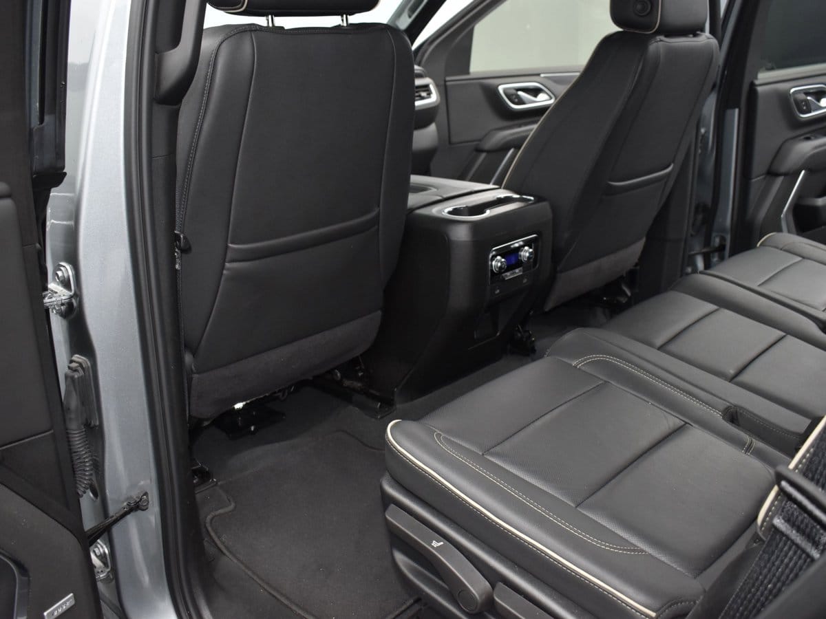 2024 GMC Yukon SLT - Photo 14