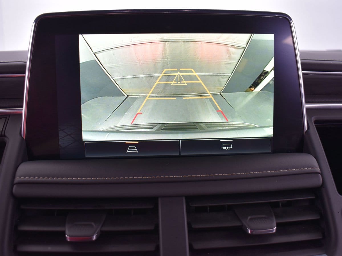 2024 GMC Yukon SLT - Photo 18