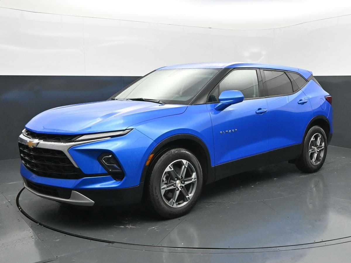 2025 Chevrolet Blazer 2.0T 2LT AWD's photo