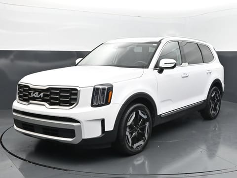 1 image of 2025 Kia Telluride S