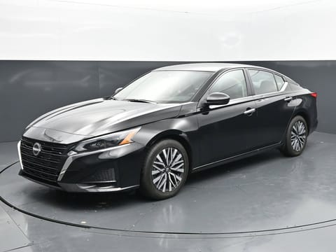 1 image of 2025 Nissan Altima SV