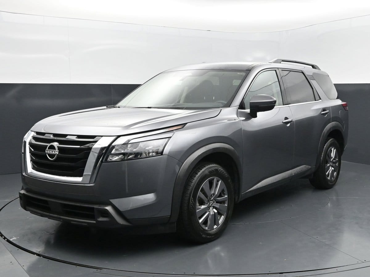 2025 Nissan Pathfinder SV 4WD's photo