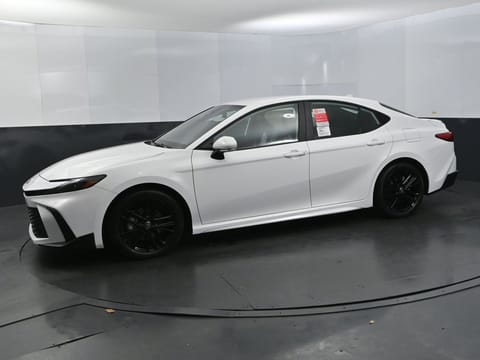 1 image of 2025 Toyota Camry SE