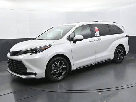 1 image of 2025 Toyota Sienna Platinum