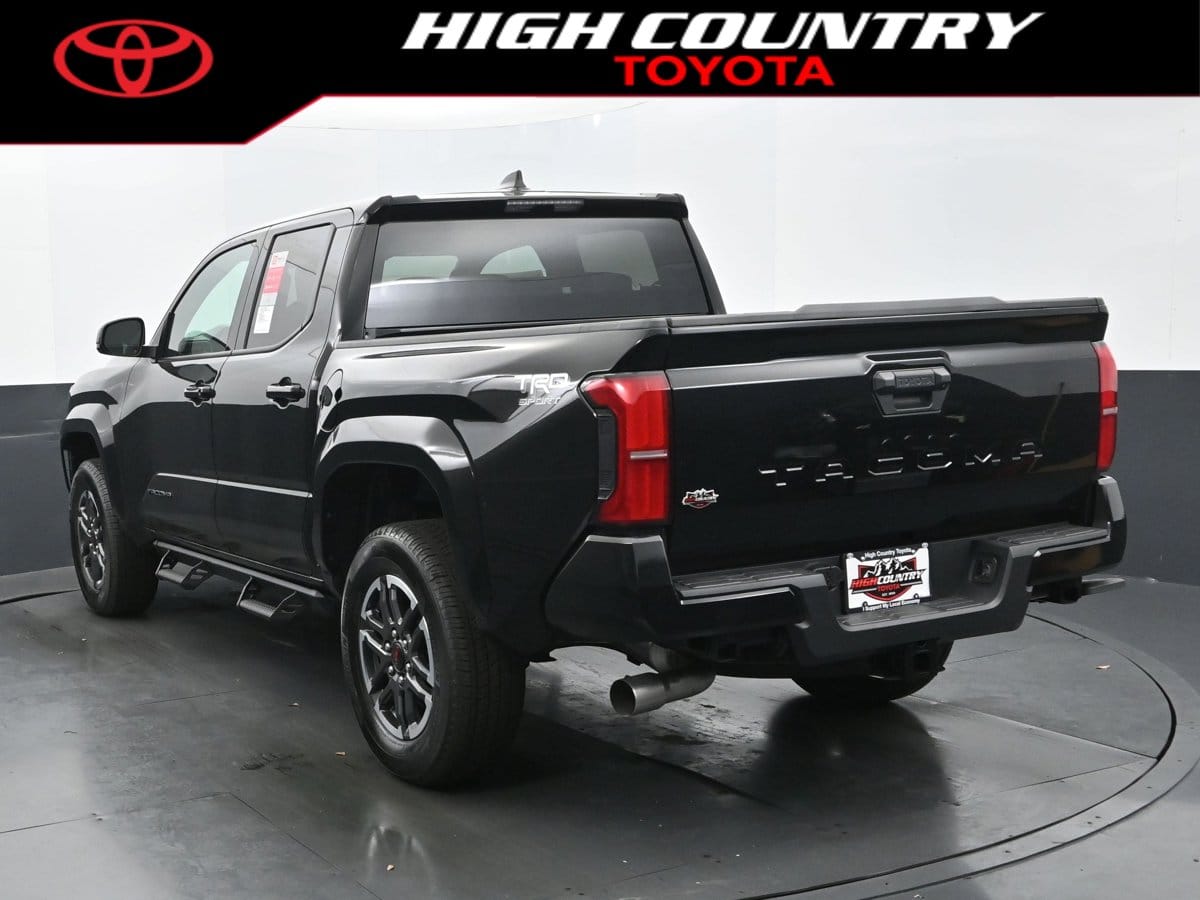 2025 Toyota Tacoma TRD Sport - Photo 4