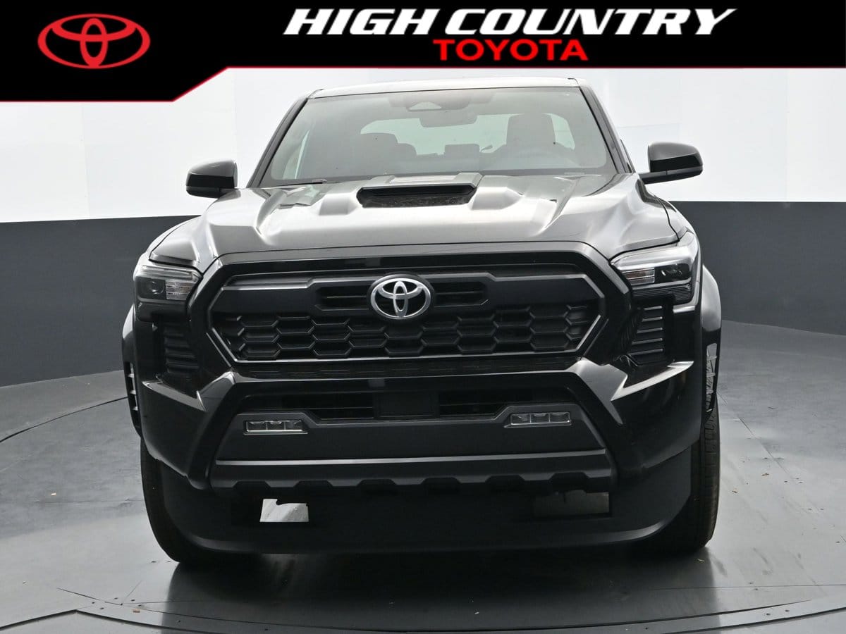 2025 Toyota Tacoma TRD Sport - Photo 8