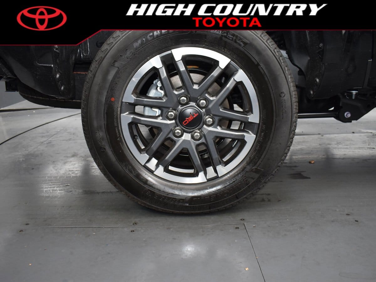 2025 Toyota Tacoma TRD Sport - Photo 9