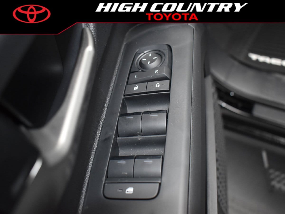 2025 Toyota Tacoma TRD Sport - Photo 17