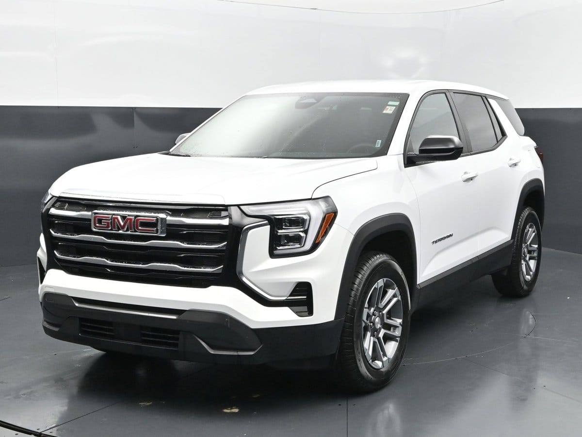 2026 GMC Terrain Elevation FWD's photo