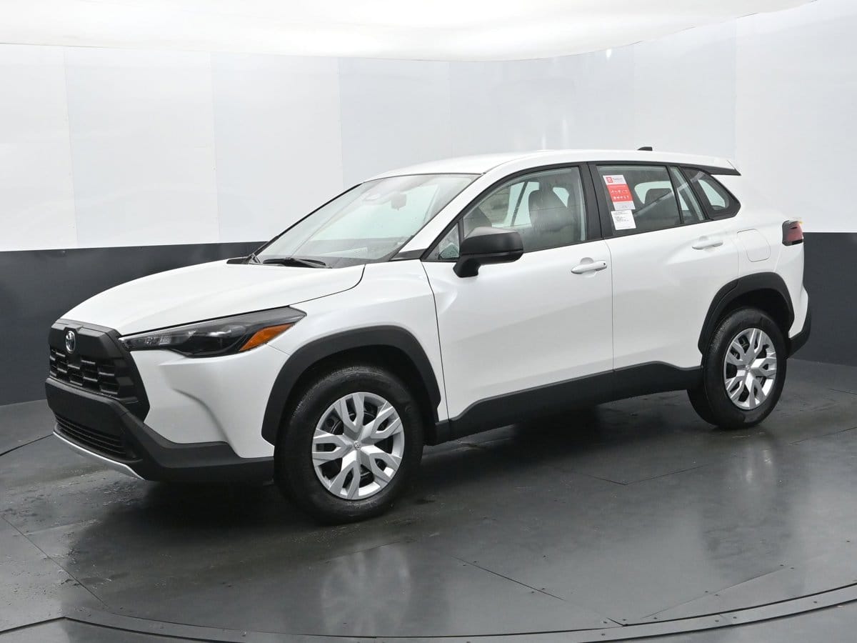 2026 Toyota Corolla Cross L FWD's photo