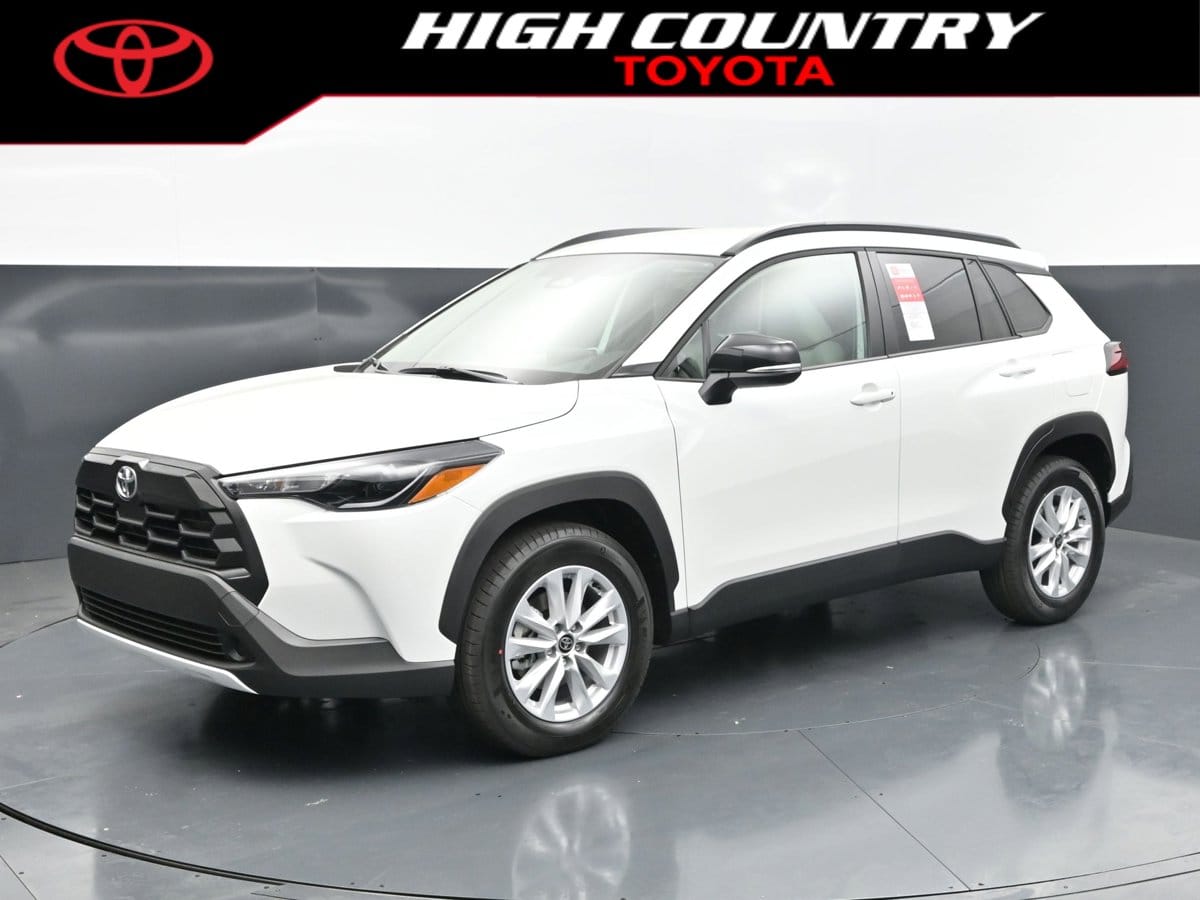 2026 Toyota Corolla Cross LE