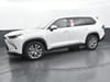 2 thumbnail image of  2026 Toyota Grand Highlander