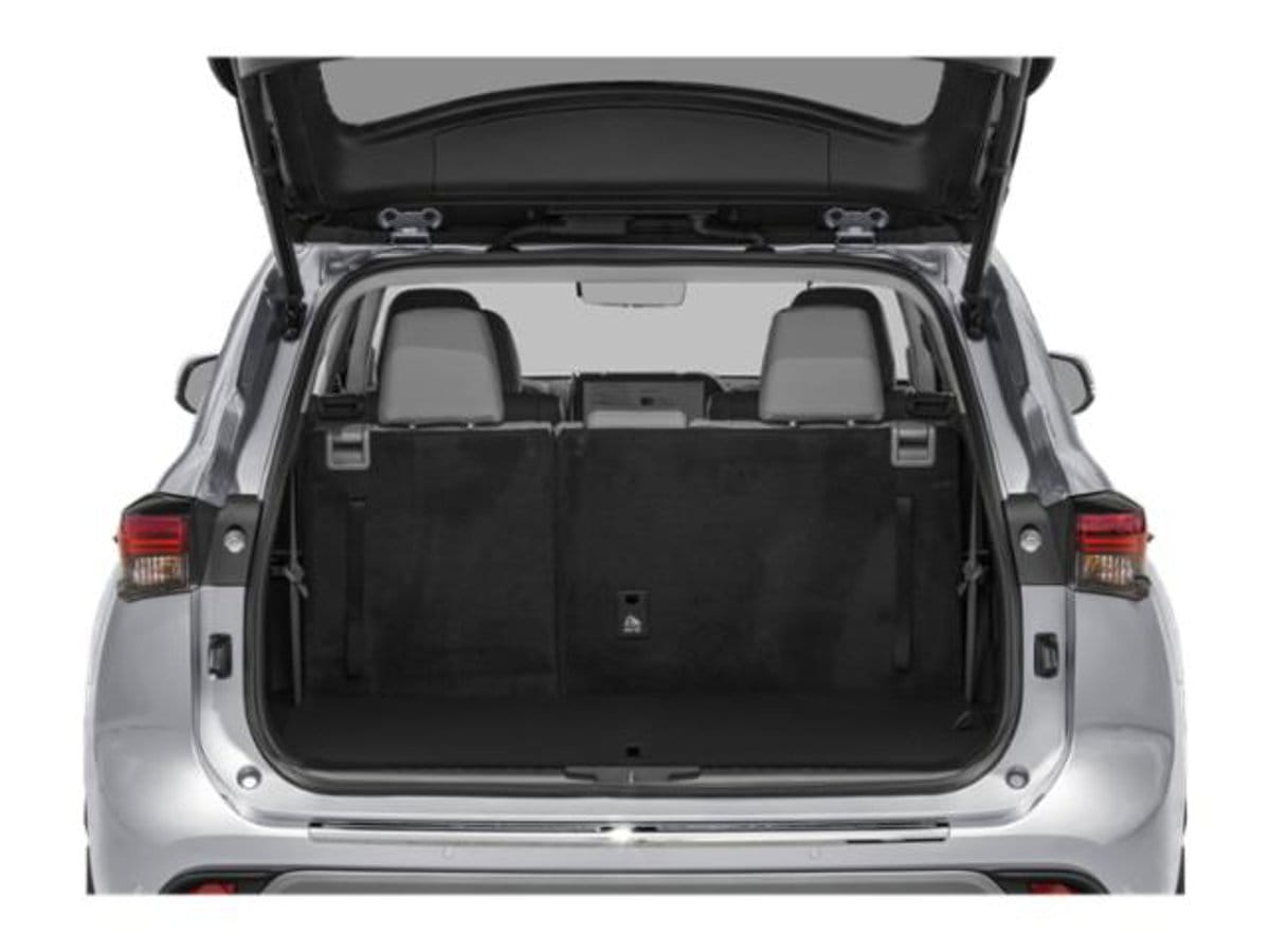 14 thumbnail image of  2026 Toyota Highlander Hybrid Platinum