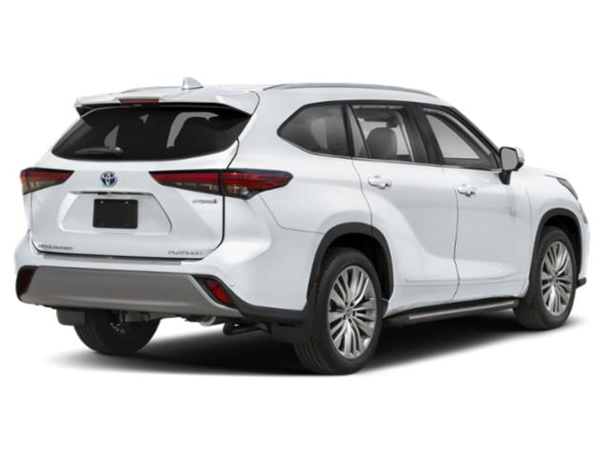 2 thumbnail image of  2026 Toyota Highlander Hybrid Platinum