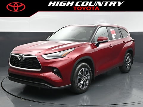 1 image of 2026 Toyota Highlander Hybrid XLE