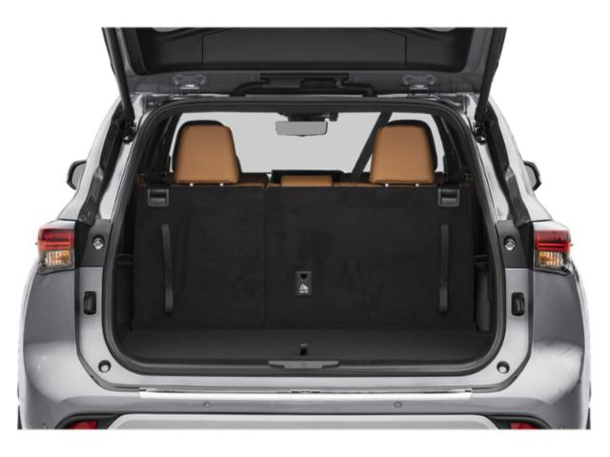 12 thumbnail image of  2026 Toyota Highlander Platinum