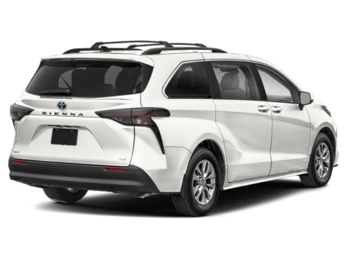 5 thumbnail image of  2026 Toyota Sienna LE FWD 8-Passenger