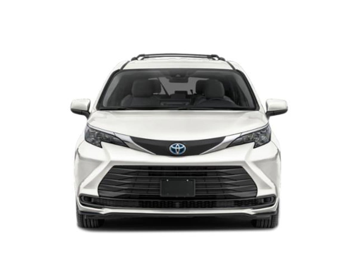 7 thumbnail image of  2026 Toyota Sienna LE