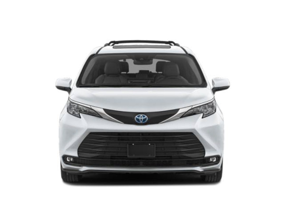7 thumbnail image of  2026 Toyota Sienna XLE FWD 7-Passenger