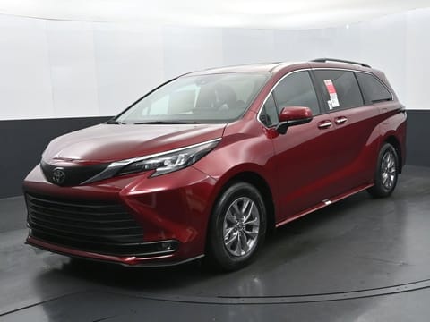 1 image of 2026 Toyota Sienna XLE
