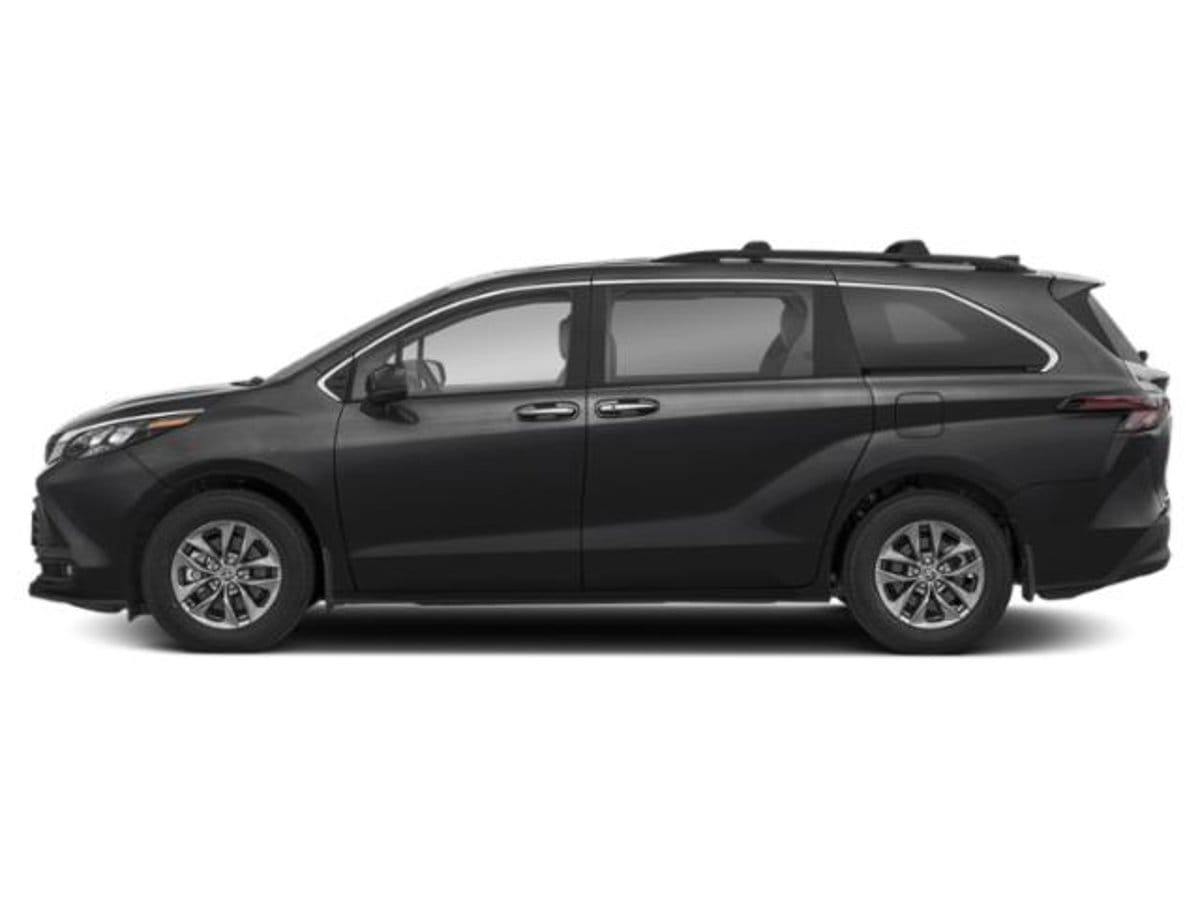 3 thumbnail image of  2026 Toyota Sienna XLE