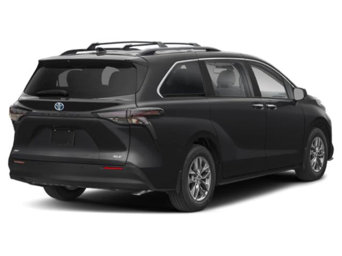 2 thumbnail image of  2026 Toyota Sienna XLE