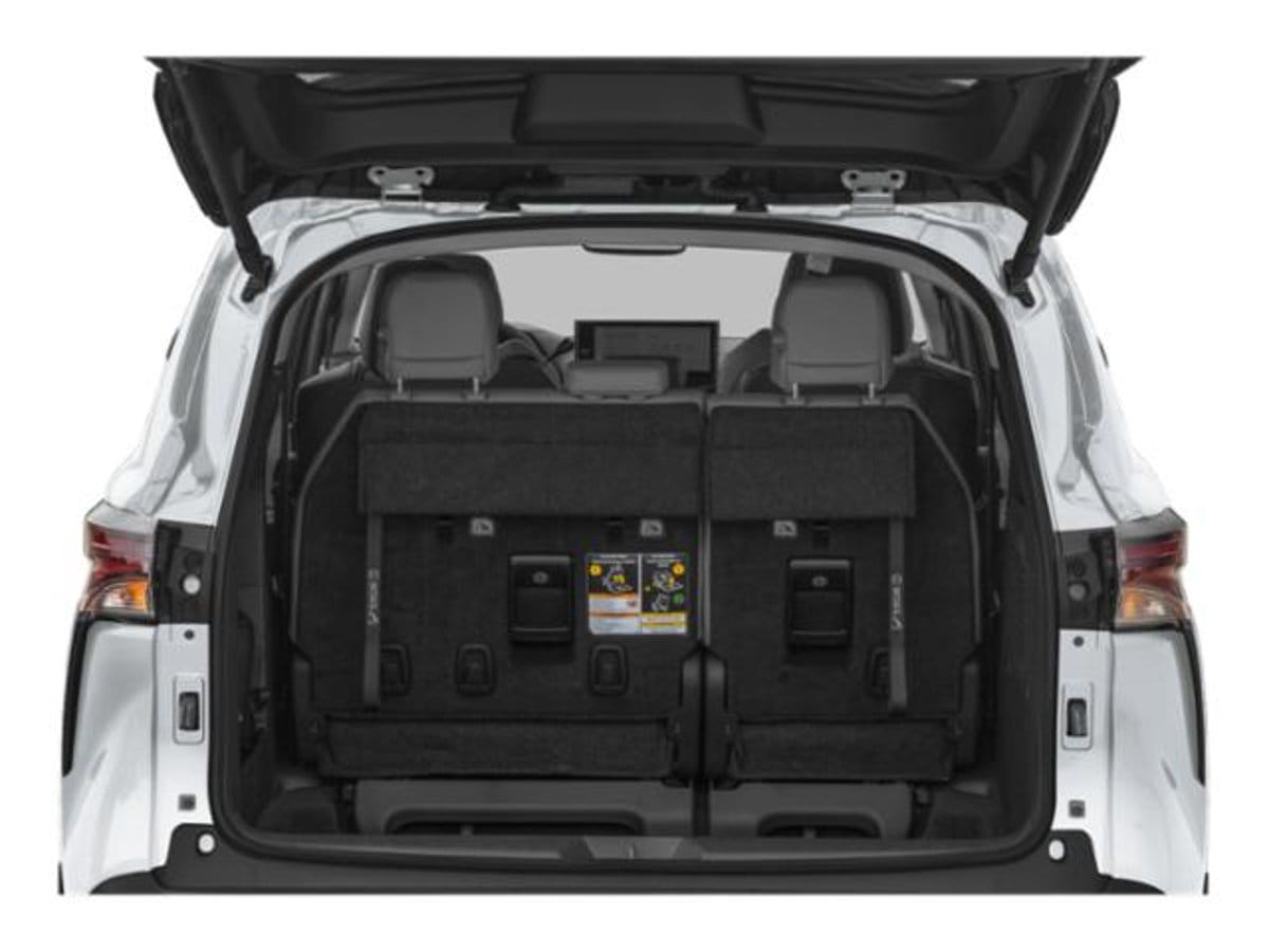 12 thumbnail image of  2026 Toyota Sienna XLE