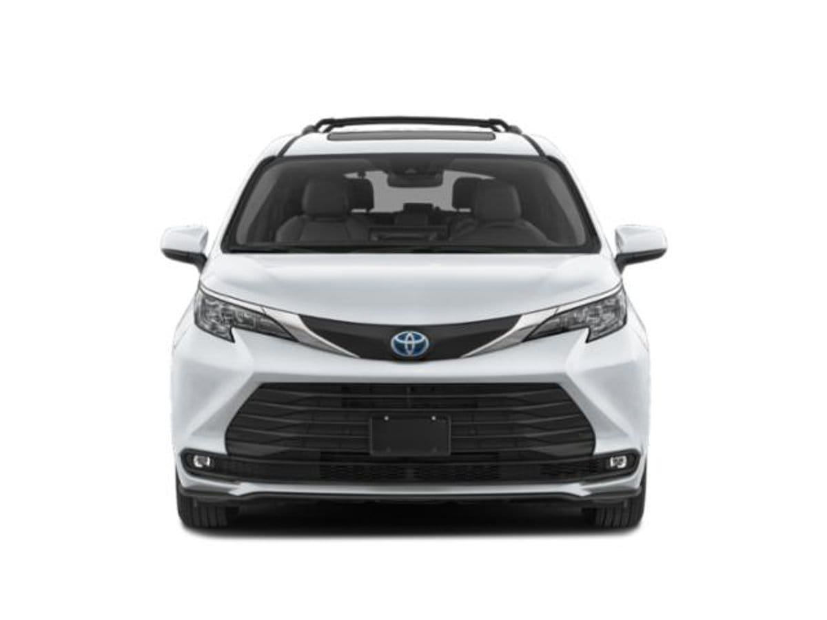 6 thumbnail image of  2026 Toyota Sienna XLE