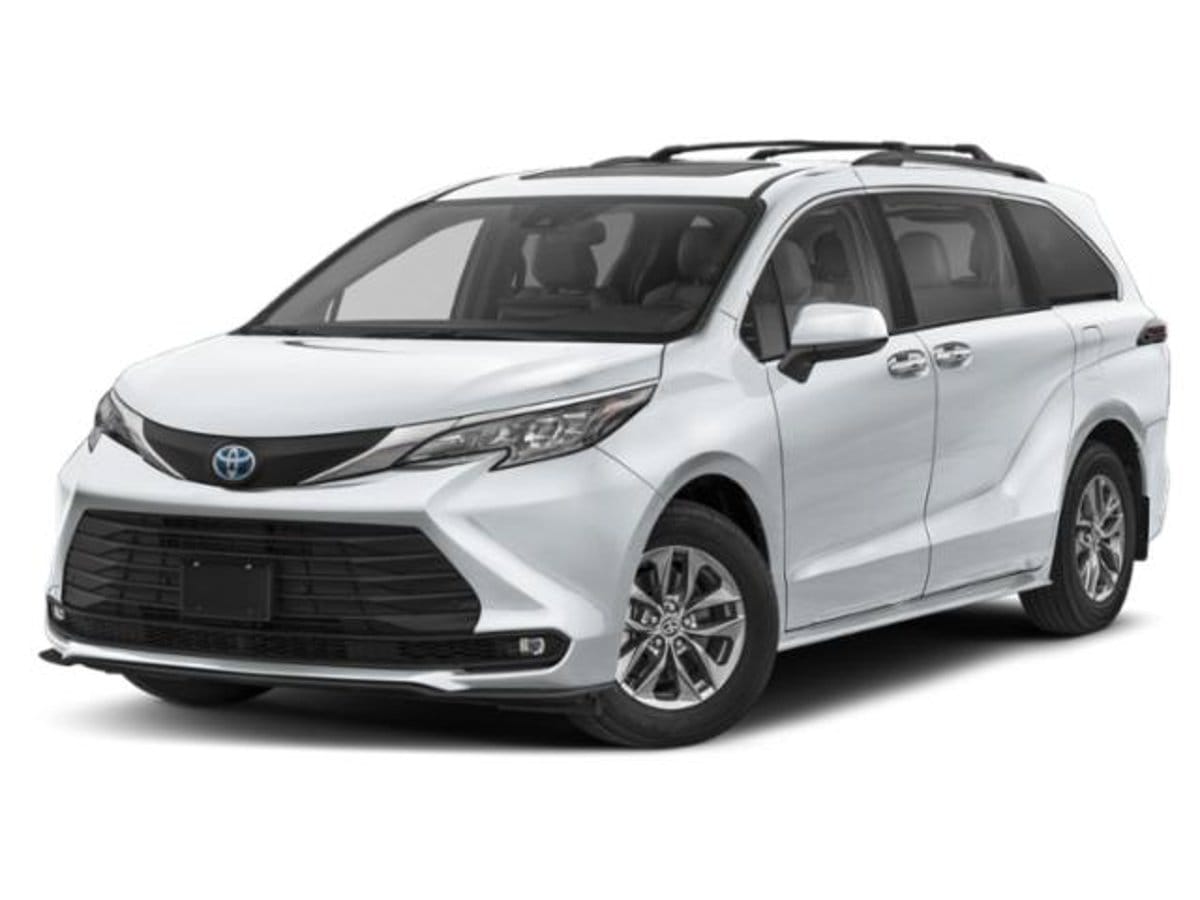 1 placeholder image of  2026 Toyota Sienna XLE