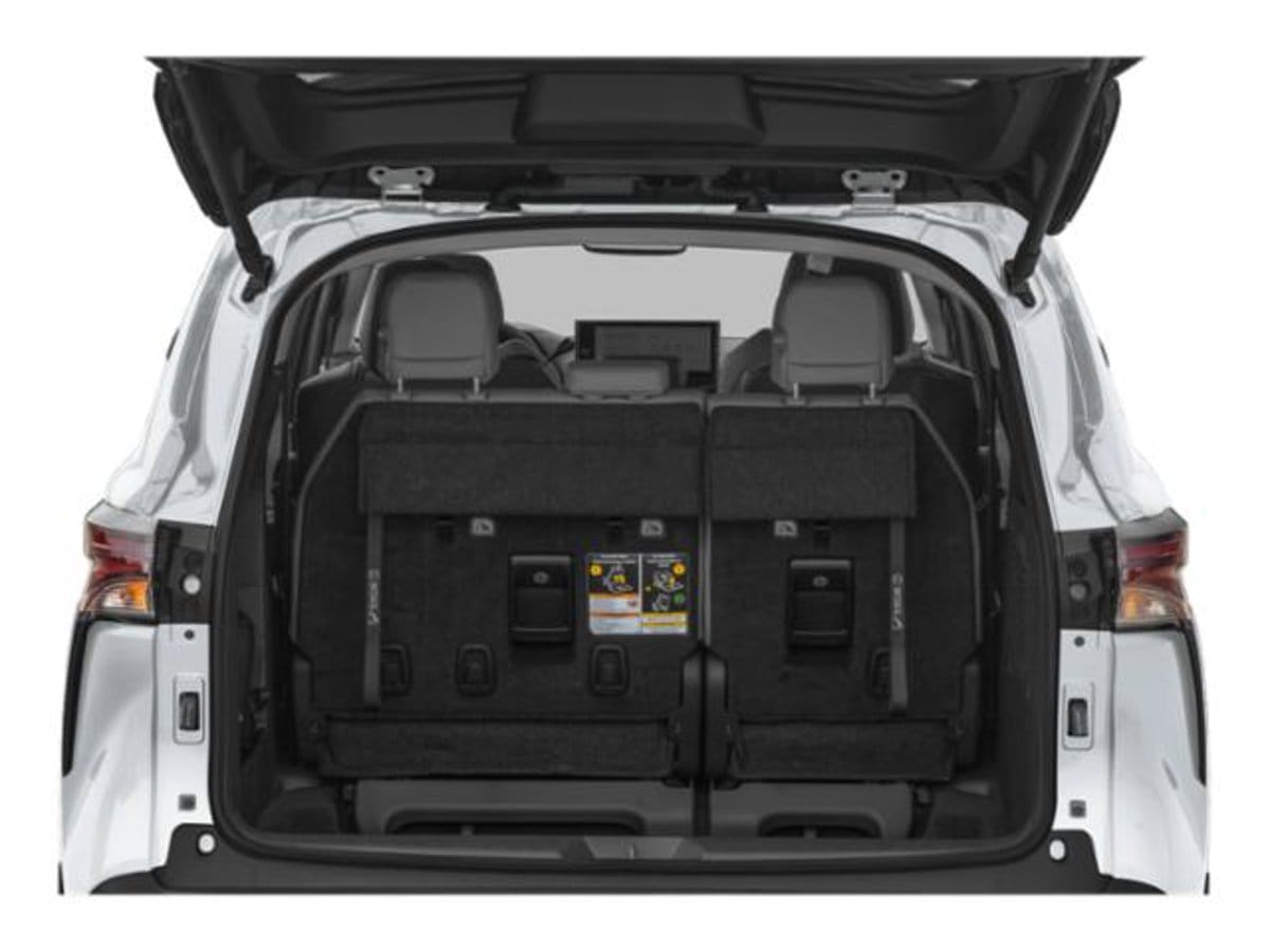 12 thumbnail image of  2026 Toyota Sienna XLE