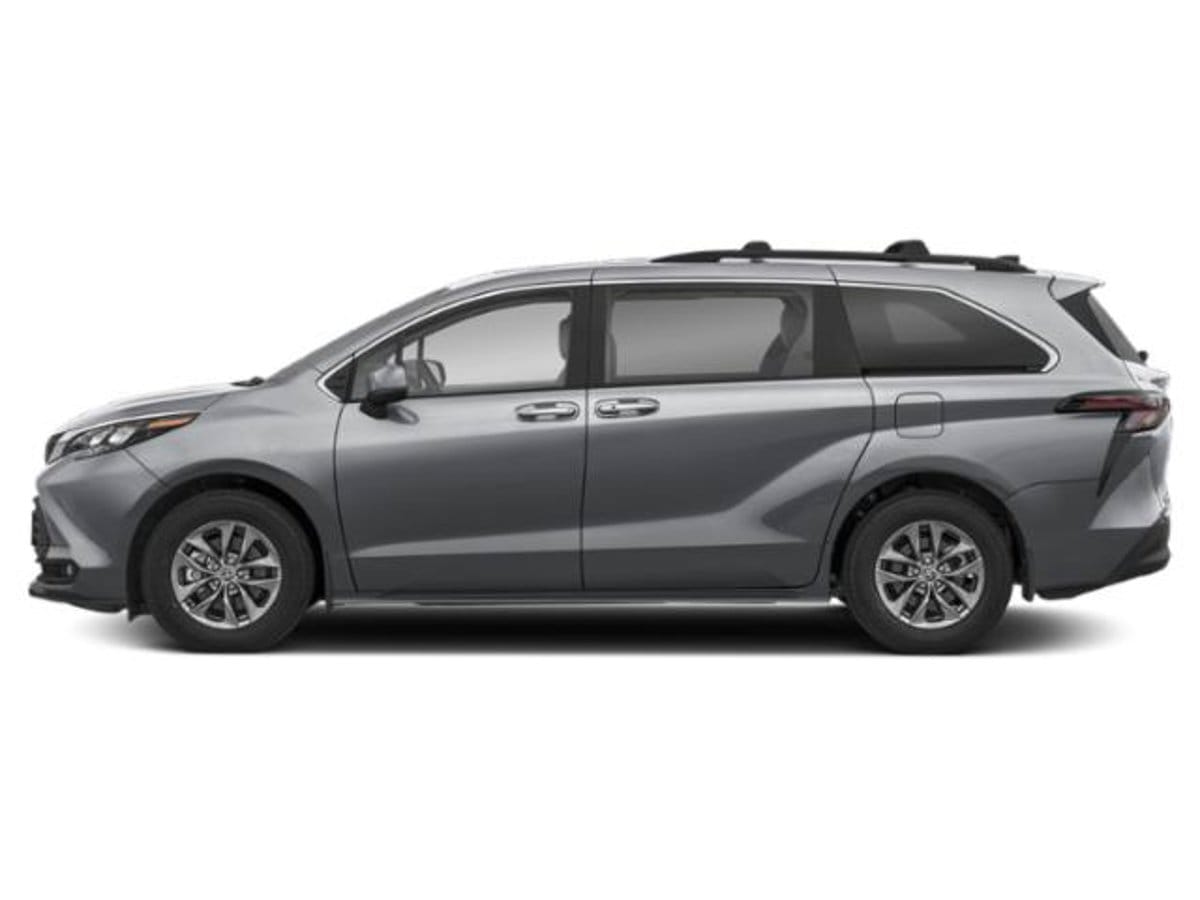 2 thumbnail image of  2026 Toyota Sienna XLE