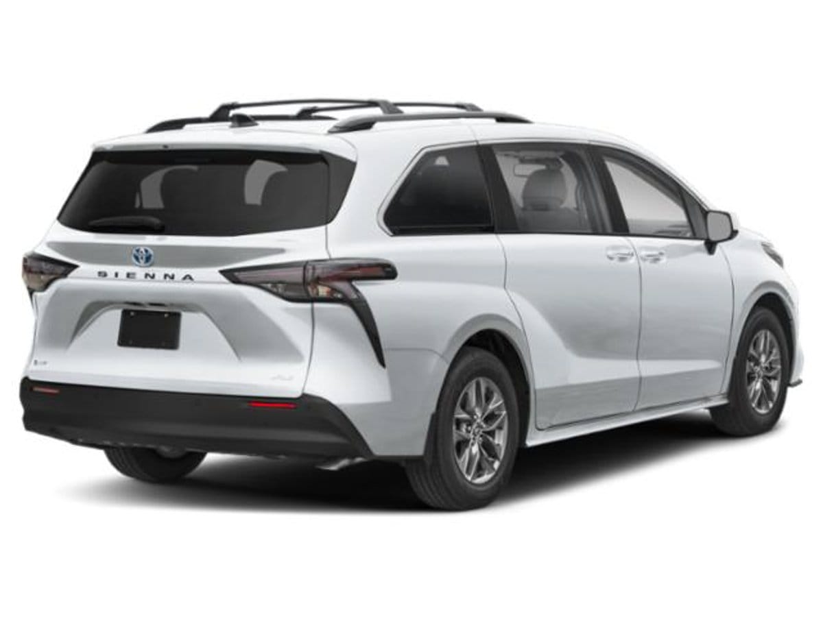 4 thumbnail image of  2026 Toyota Sienna XLE