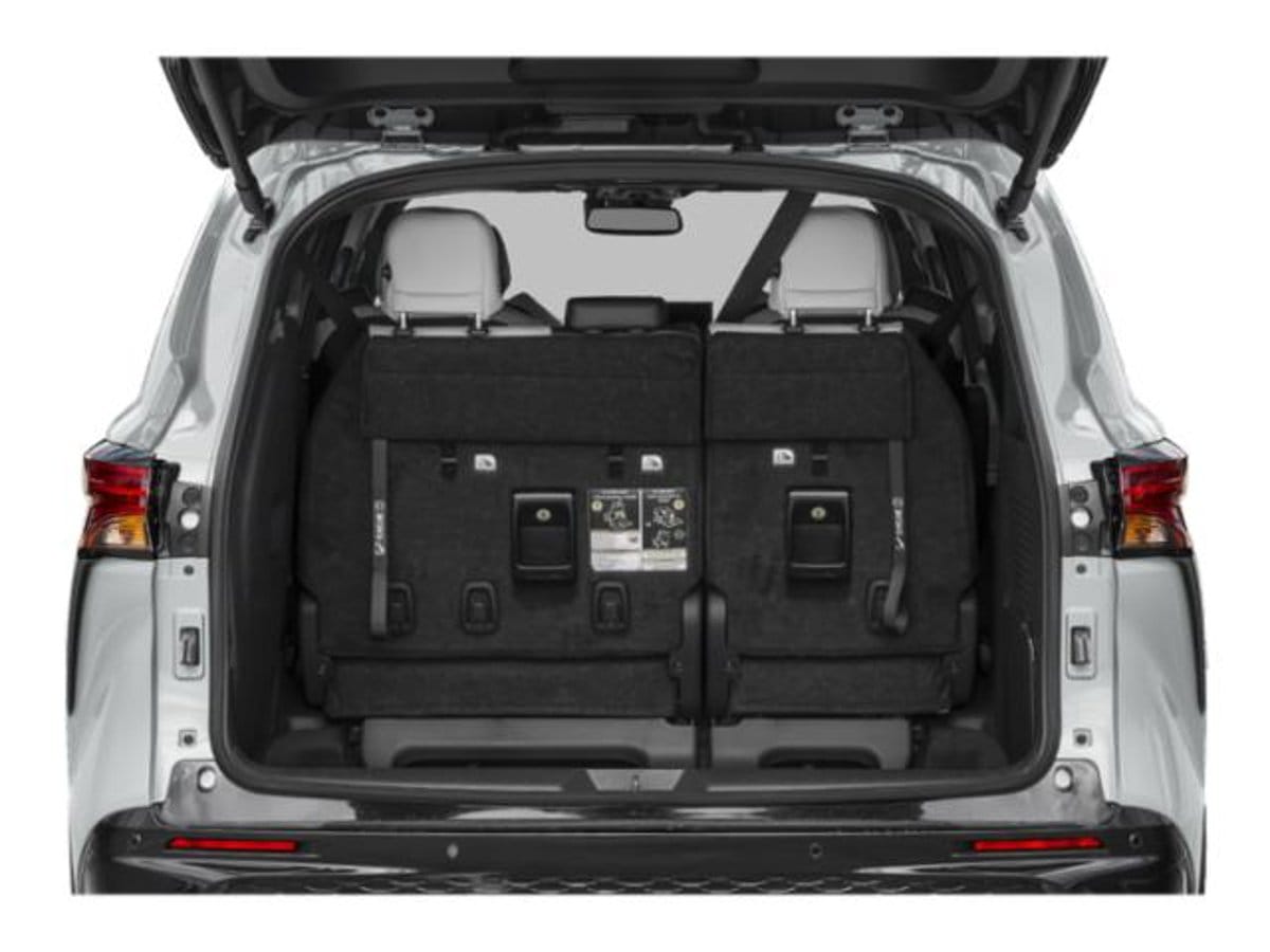 13 thumbnail image of  2026 Toyota Sienna XSE AWD