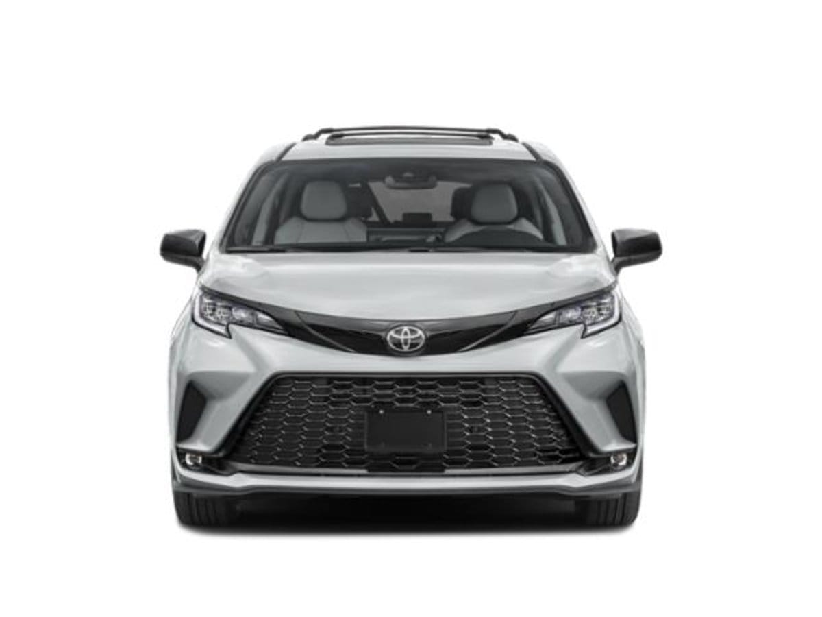 7 thumbnail image of  2026 Toyota Sienna XSE