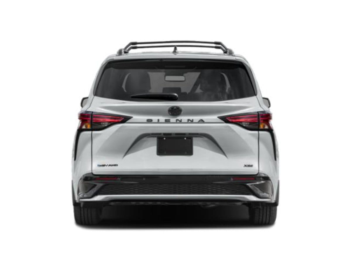 8 thumbnail image of  2026 Toyota Sienna XSE