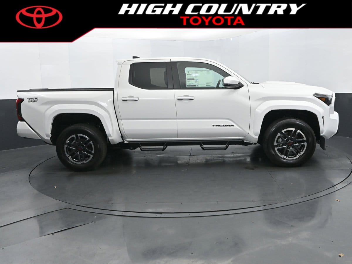 2026 Toyota Tacoma TRD Sport - Photo 6