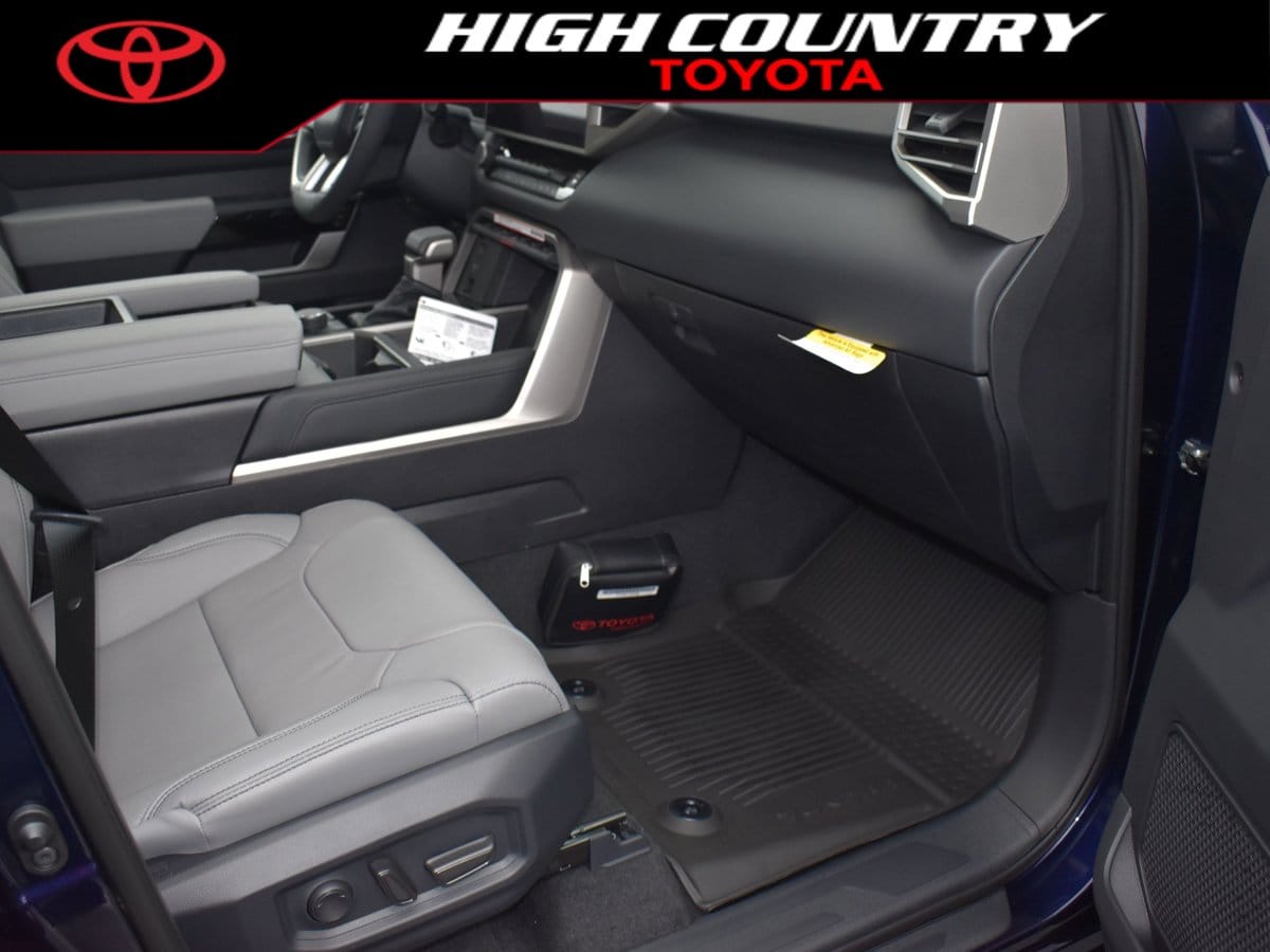 2026 Toyota Tundra Limited - Photo 12