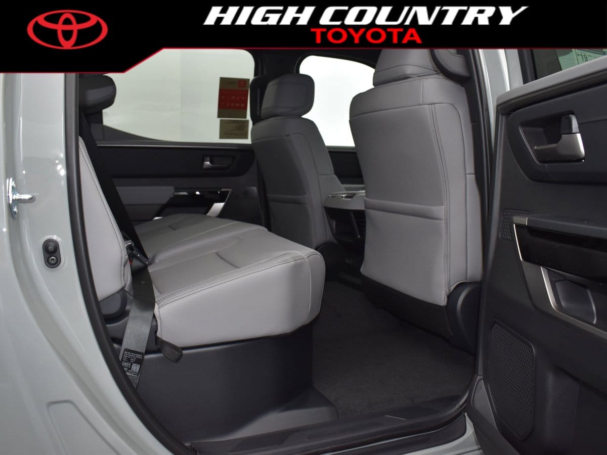 2026 Toyota Tundra Limited - Photo 11